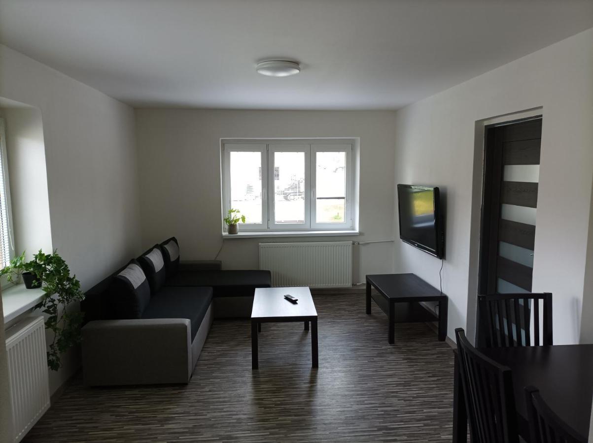 דצ'ין Apartman Vesele מראה חיצוני תמונה